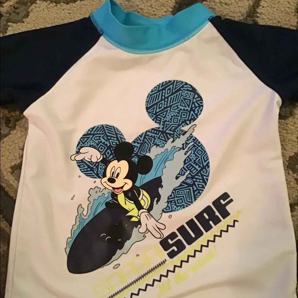 Disney Micky swim shirt 3-6 mo quick dry🏄🏻‍♂️great for pool 🏊‍♀️ and b